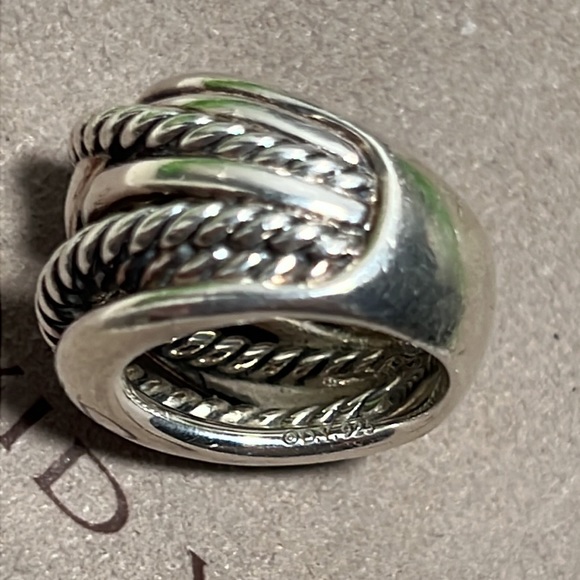 David Yurman Criss Cross Ring. 6.5, has wear, but still in great condition - Picture 4 of 7
